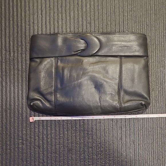 No brand Handbags - Vintage Black Faux Leather Clutch